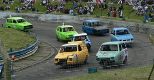 Racing-reliant-robins_mendips-raceway_2005-05-30