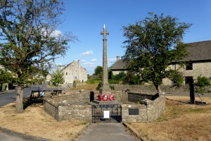 Hawkesbury_Upton_War_Memorial